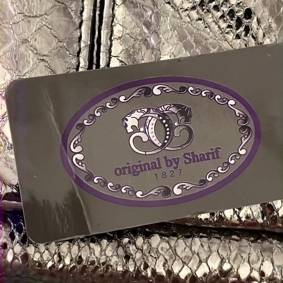 Sharif Original by Sharif Pewter Metallic Leather Crossbody Purse - Picture 3 of 10